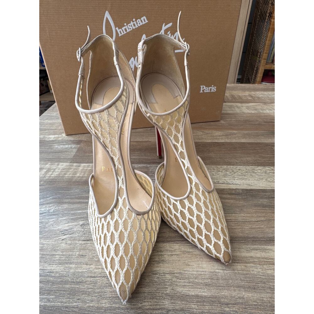 CHRISTIAN LOUBOUTIN Salonu 100 Embroidered Mesh and Leather Pumps - Picture 4 of 11